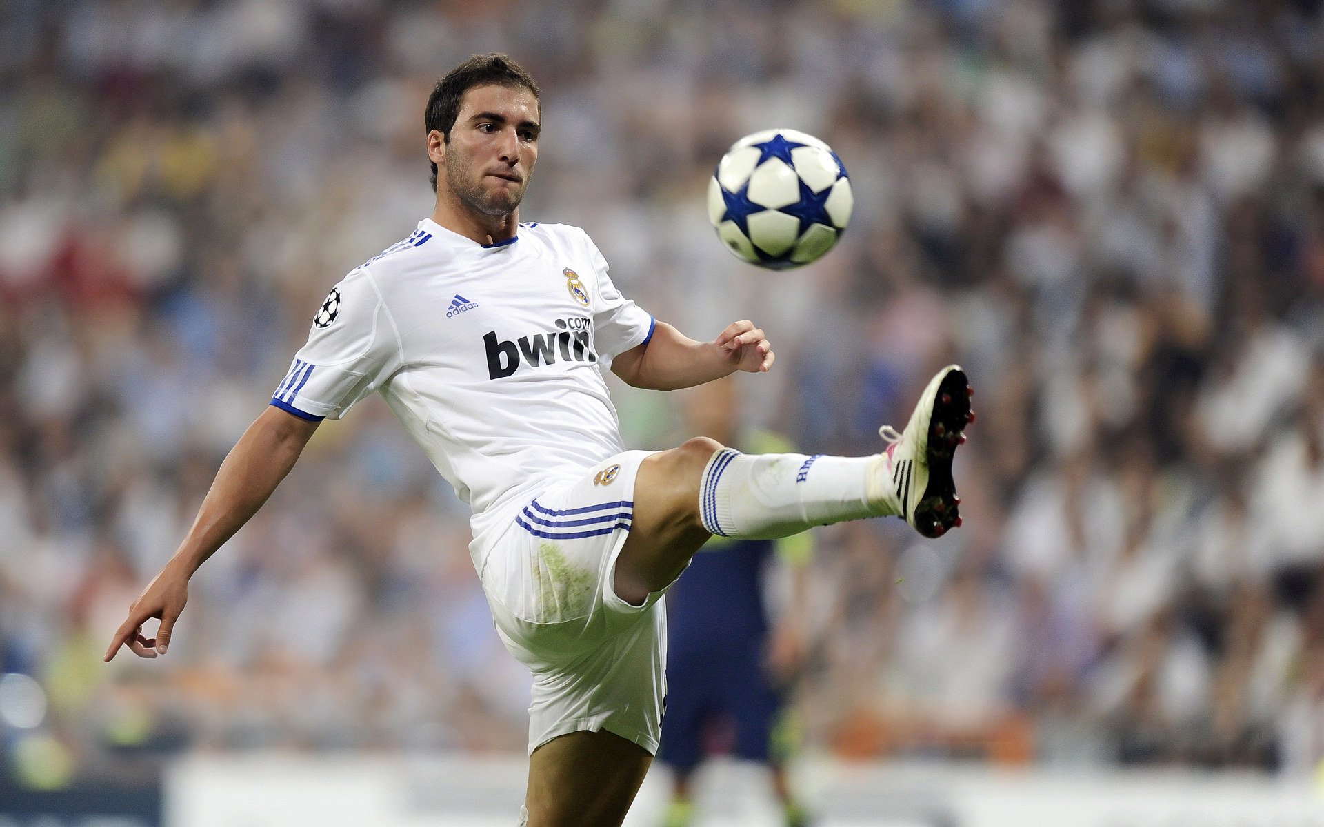 铁血防线与关键先生,亚特兰大如何用锁链战术扼杀澳大利亚的进攻希望