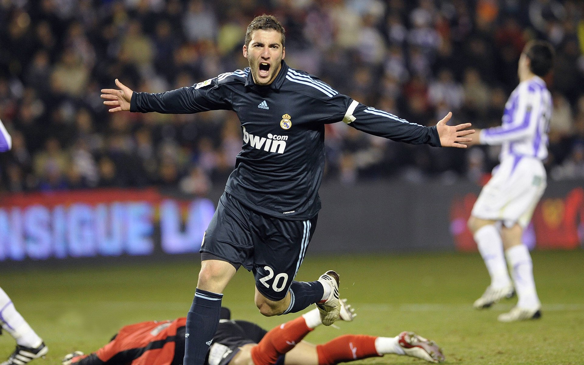 几内亚奇迹,世界杯新军力克皇家社会,书写美加墨焦点战传奇